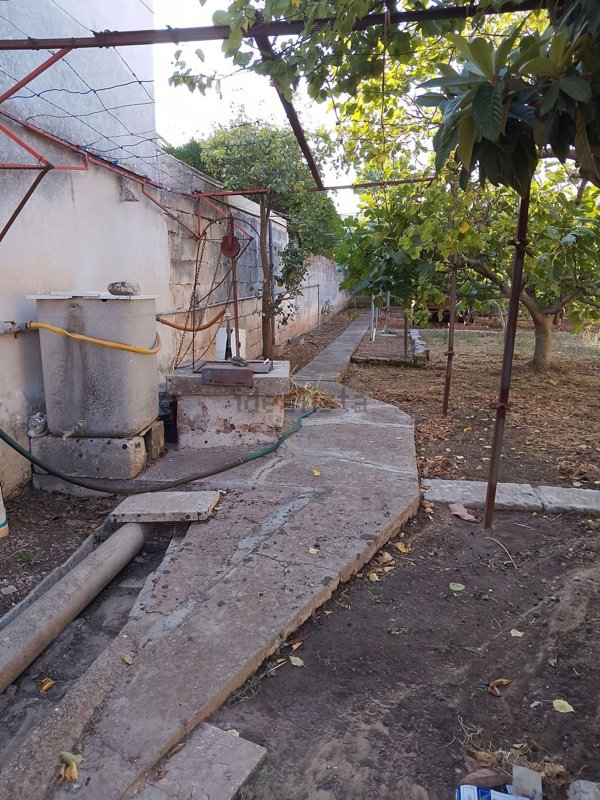 casa indipendente in vendita a Soleto