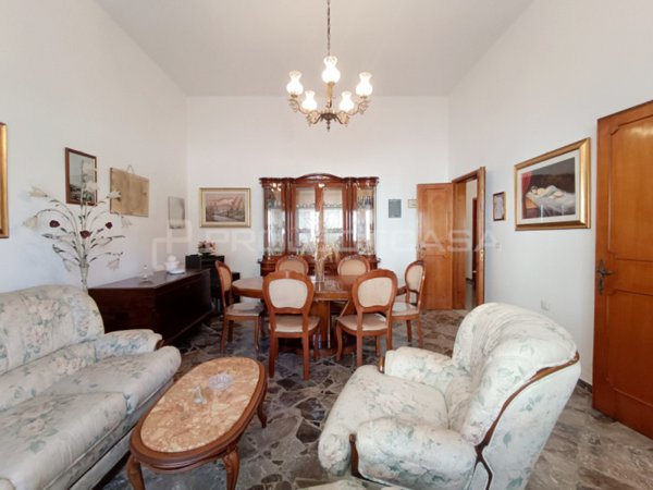 casa indipendente in vendita a Soleto