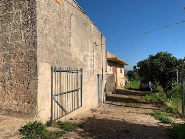 casa indipendente in vendita a Specchia