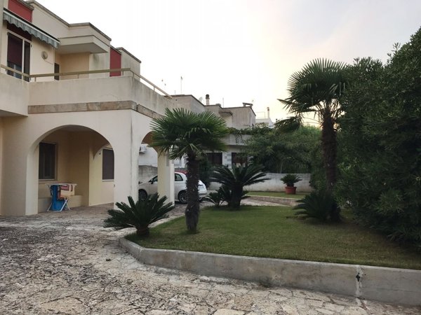 casa indipendente in vendita a Specchia