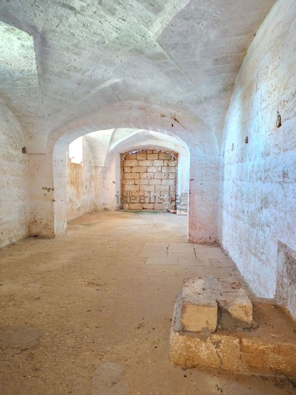 esavano in vendita a Specchia