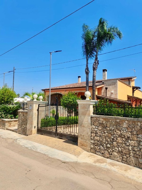 casa indipendente in vendita a Specchia