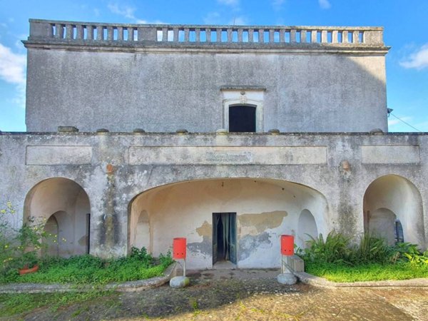 pentavano in vendita a Spongano