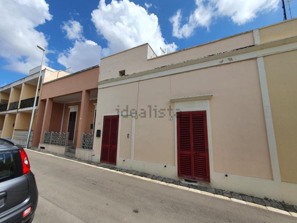 casa indipendente in vendita a Spongano