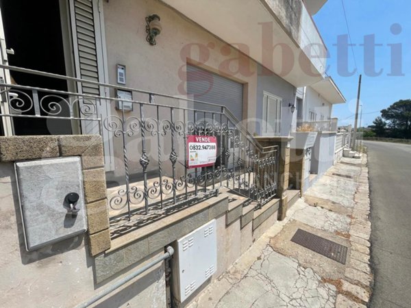 casa indipendente in vendita a Spongano