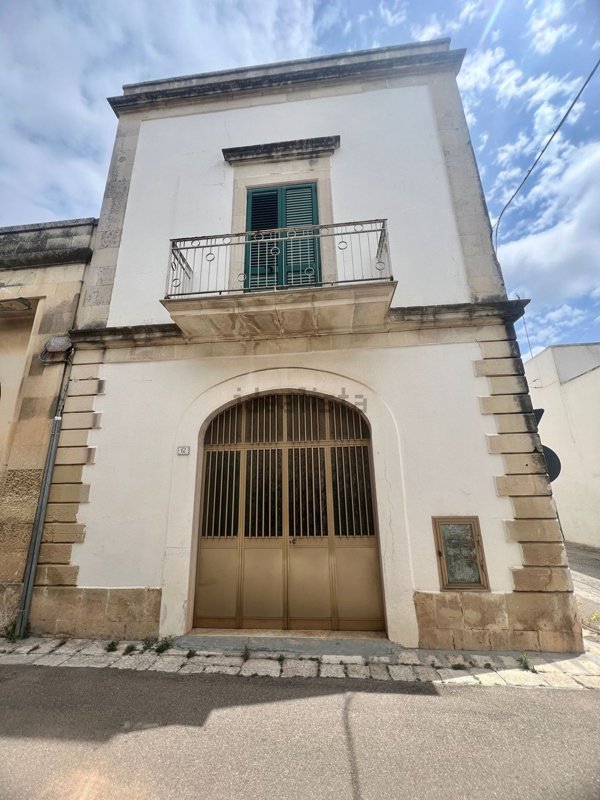 casa indipendente in vendita a Spongano