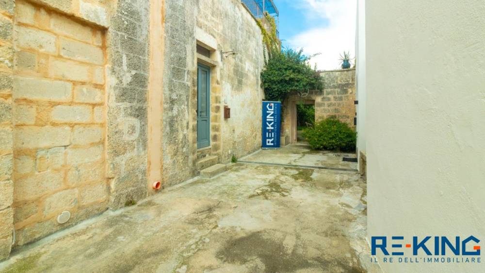 casa indipendente in vendita a Spongano