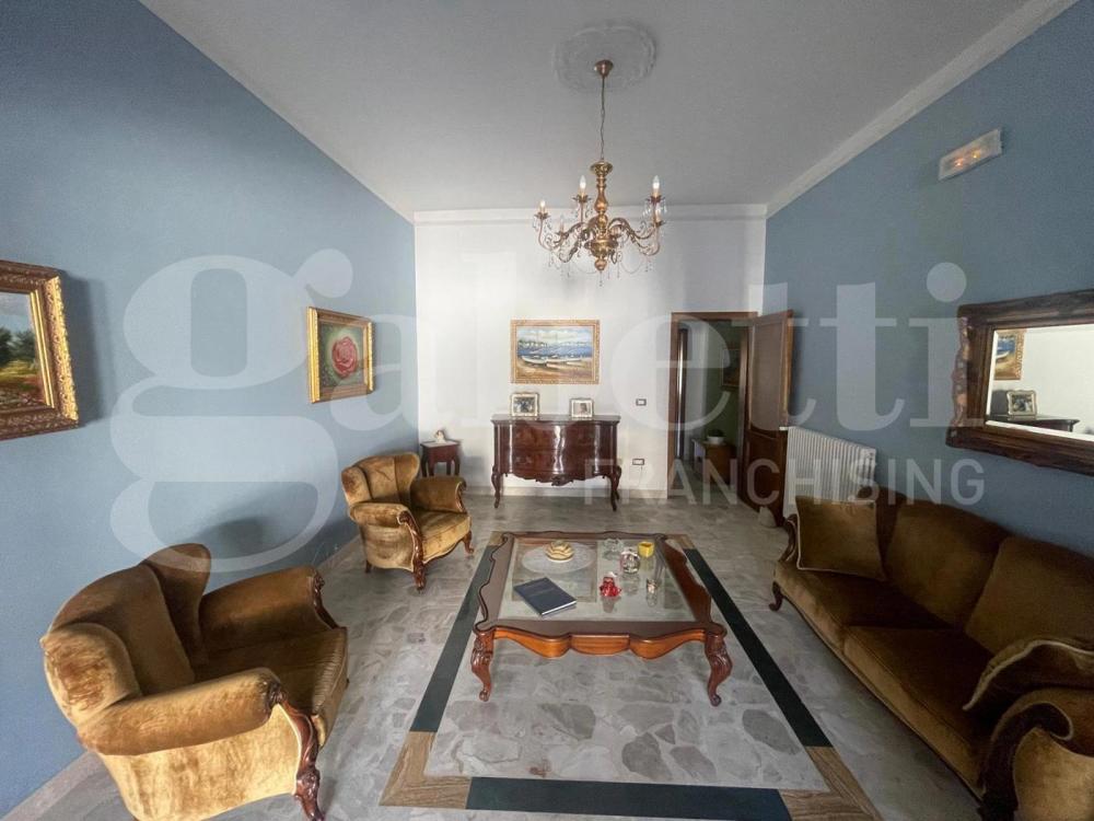 casa indipendente in vendita a Spongano