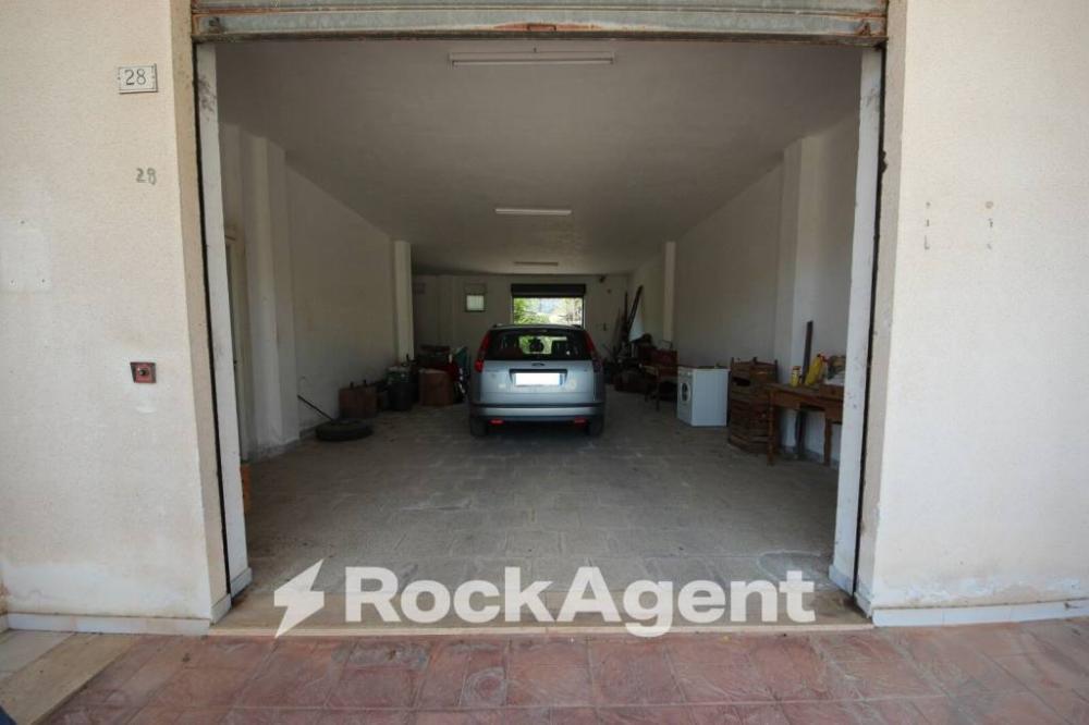 casa indipendente in vendita a Spongano