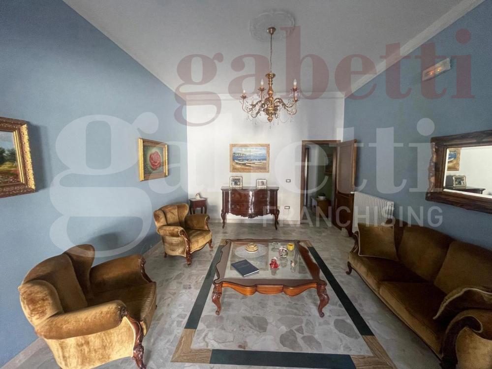 casa indipendente in vendita a Spongano