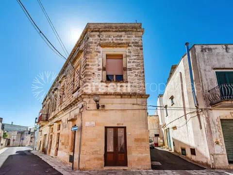 casa indipendente in vendita a Spongano