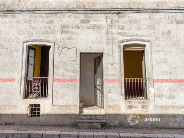 casa indipendente in vendita a Spongano
