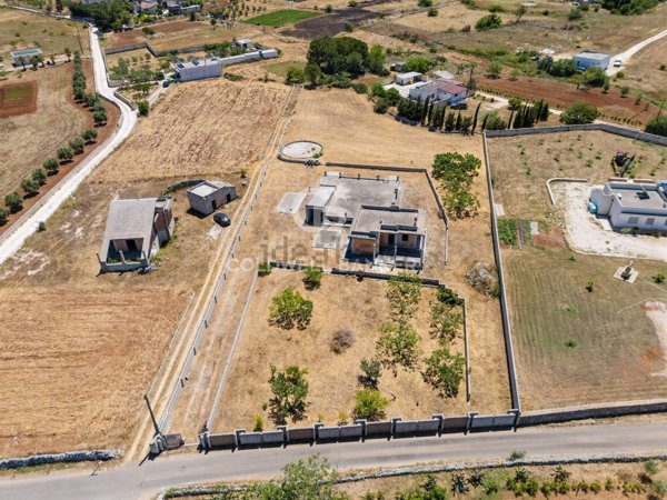 casa indipendente in vendita a Spongano