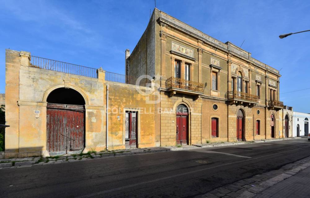 casa indipendente in vendita a Squinzano