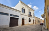 casa indipendente in vendita a Squinzano