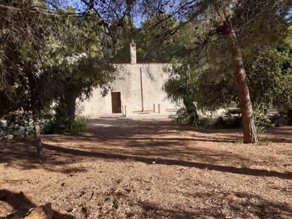 casa indipendente in vendita a Squinzano