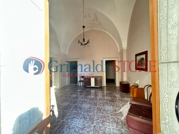 casa indipendente in vendita a Squinzano