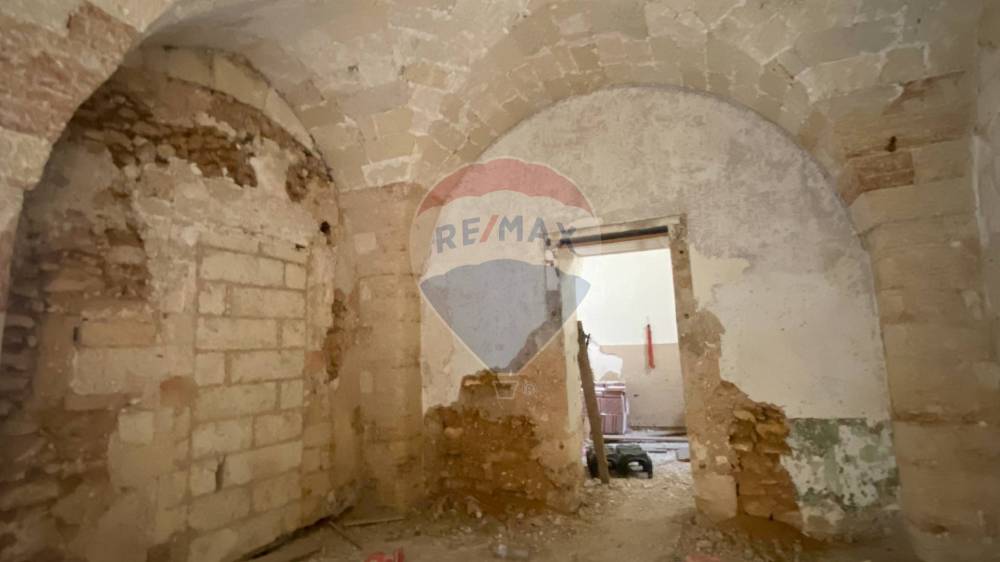 casa indipendente in vendita a Squinzano
