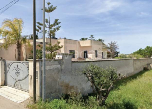 casa indipendente in vendita a Squinzano