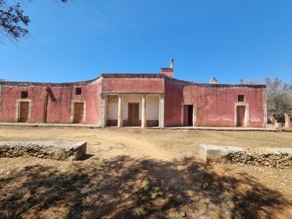 casa indipendente in vendita a Squinzano