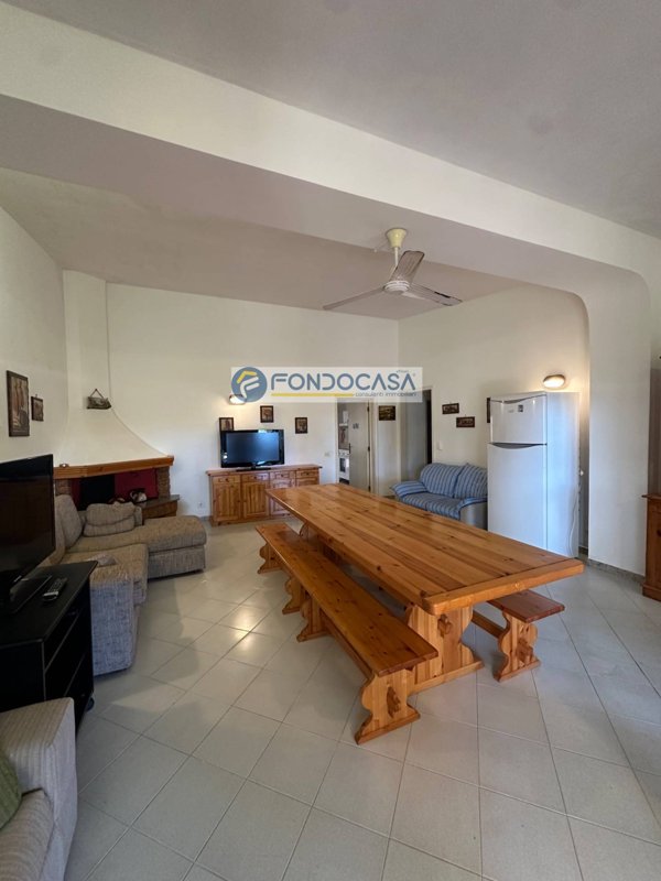 casa indipendente in vendita a Squinzano