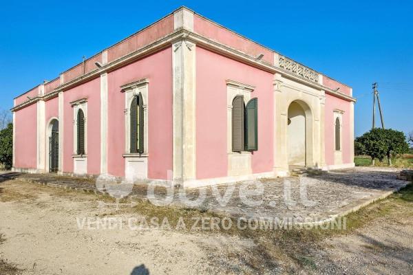 casa indipendente in vendita a Squinzano