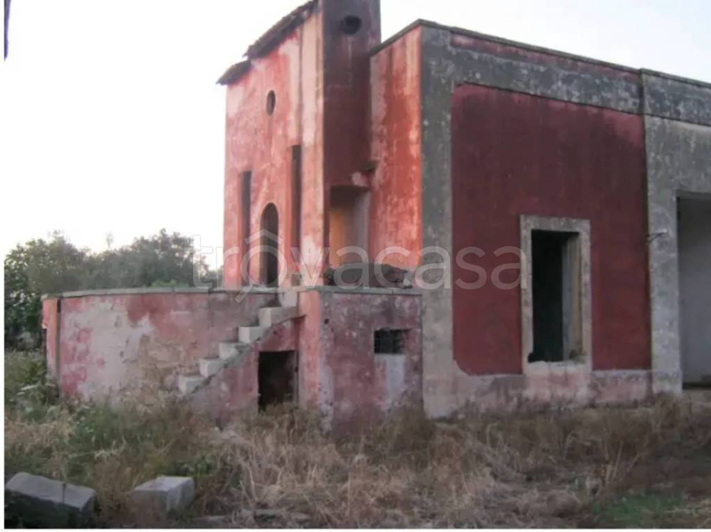 casa indipendente in vendita a Squinzano