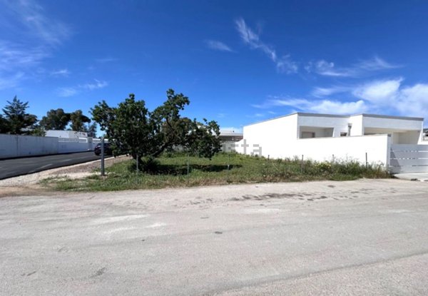 casa indipendente in vendita a Squinzano