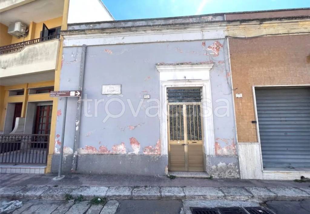 casa indipendente in vendita a Squinzano