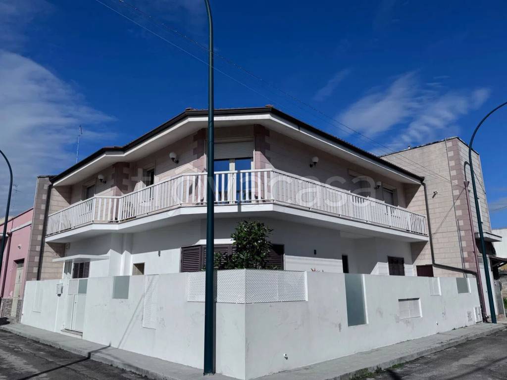 casa indipendente in vendita a Squinzano