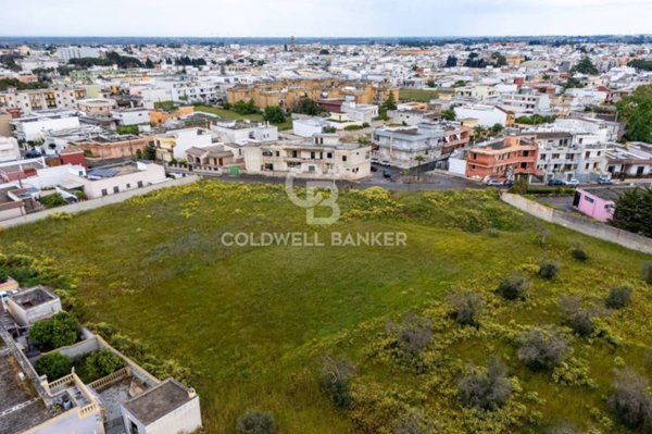 terreno edificabile in vendita a Squinzano