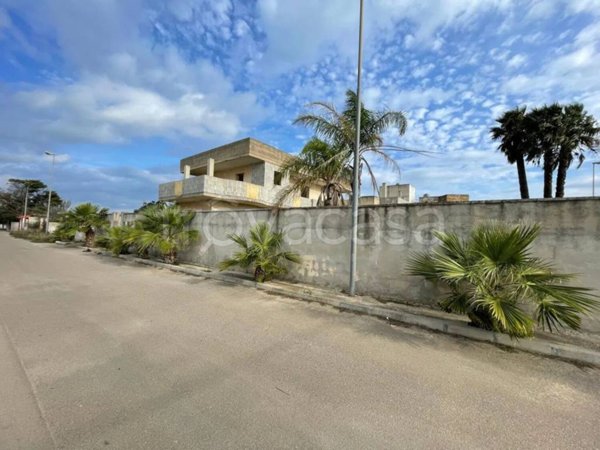 casa indipendente in vendita a Squinzano