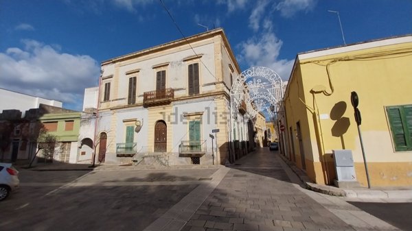casa indipendente in vendita a Squinzano