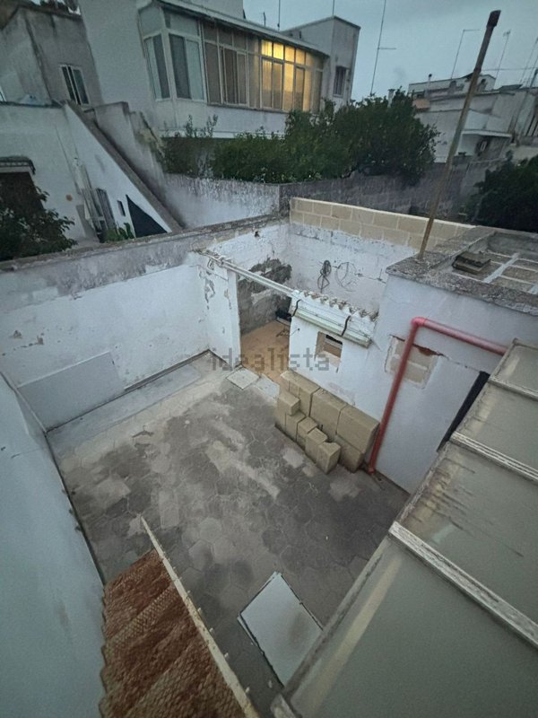 casa indipendente in vendita a Squinzano