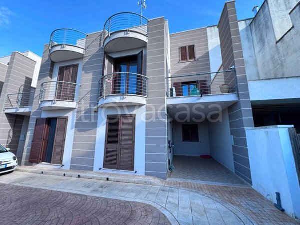 casa indipendente in vendita a Squinzano