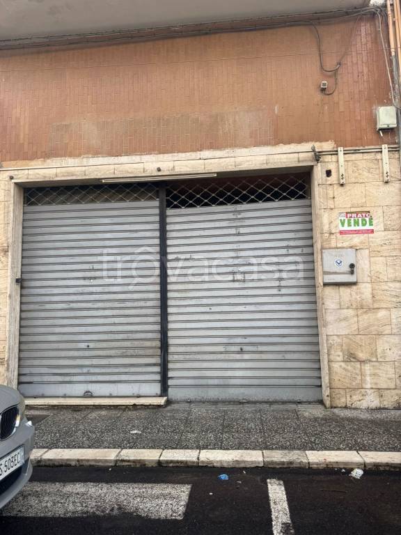 negozio in vendita a Squinzano