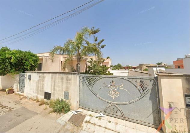 casa indipendente in vendita a Squinzano