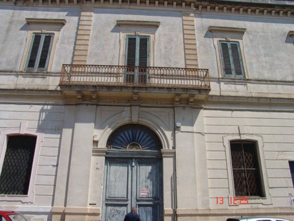 casa indipendente in vendita a Squinzano