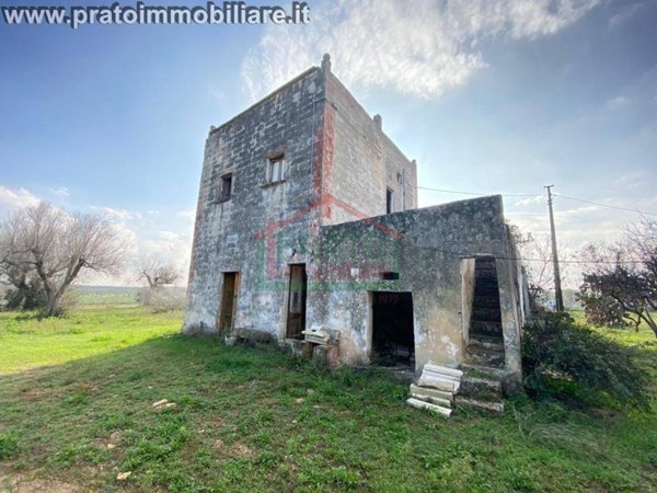 casa indipendente in vendita a Squinzano