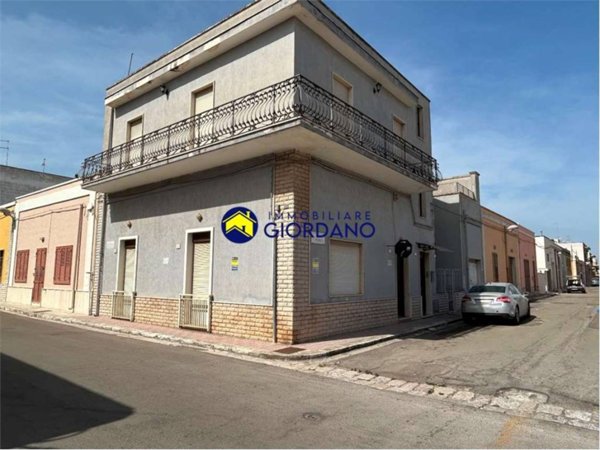 casa indipendente in vendita a Squinzano