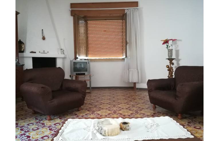 casa indipendente in vendita a Squinzano