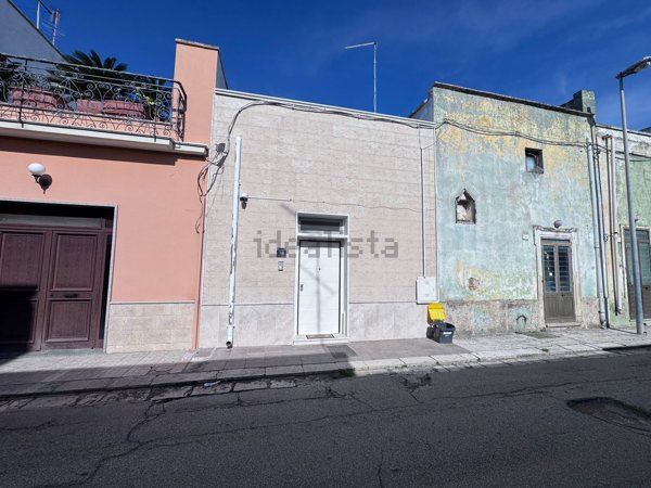 casa indipendente in vendita a Squinzano