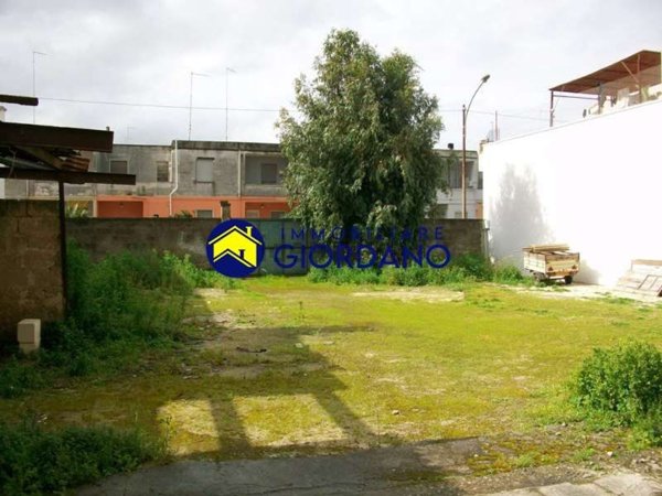 casa indipendente in vendita a Squinzano