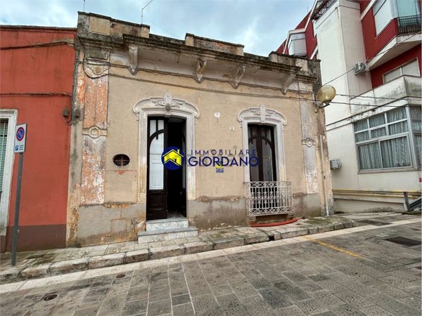 casa indipendente in vendita a Squinzano