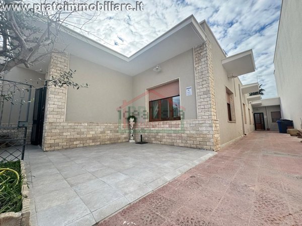 casa indipendente in vendita a Squinzano