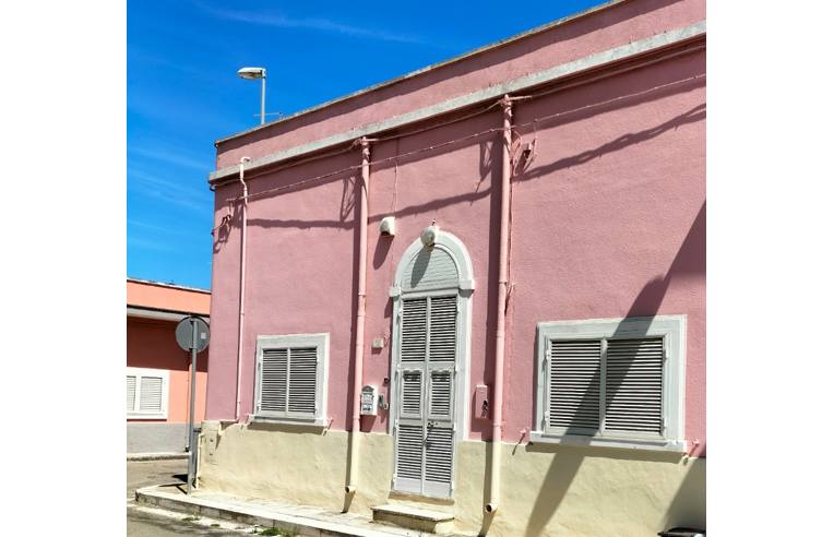 casa indipendente in vendita a Squinzano