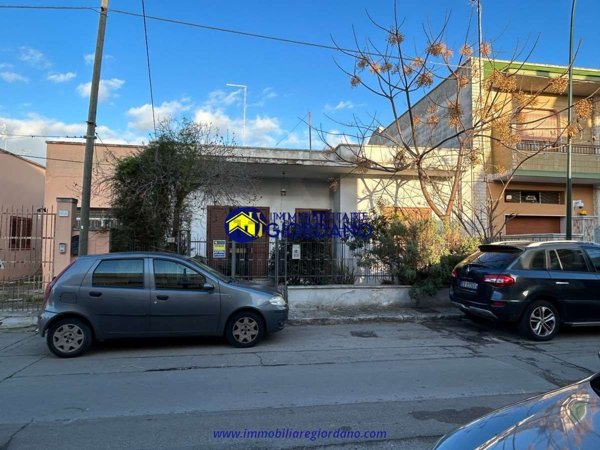 casa indipendente in vendita a Squinzano