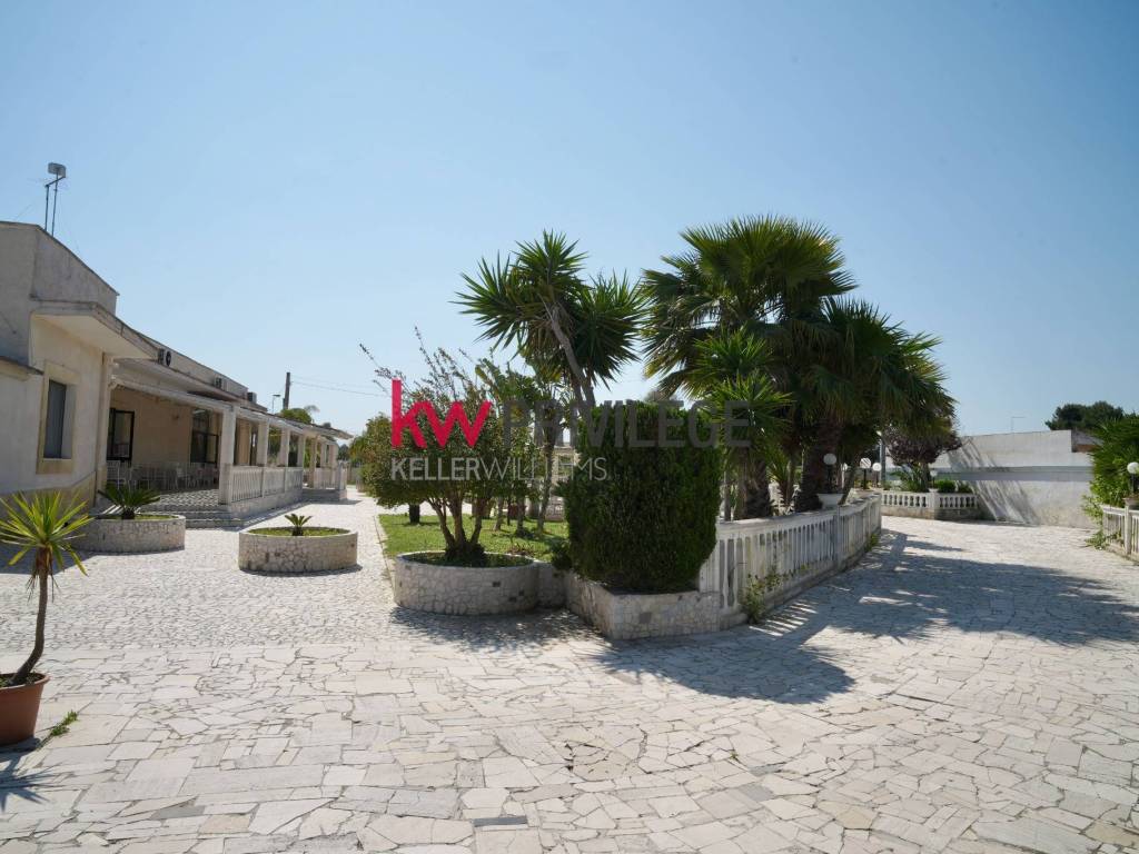 negozio in vendita a Squinzano