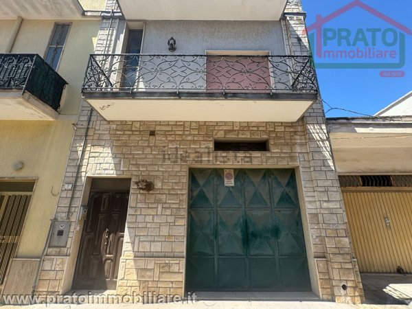 casa indipendente in vendita a Squinzano