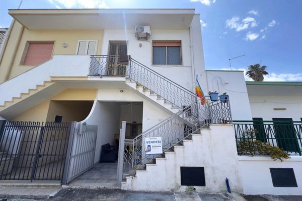 casa indipendente in vendita a Squinzano